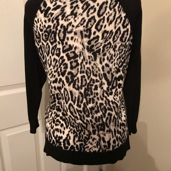 Worthington Sweater 🦋 - Picture 3 of 3